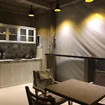 Laverne Hotel